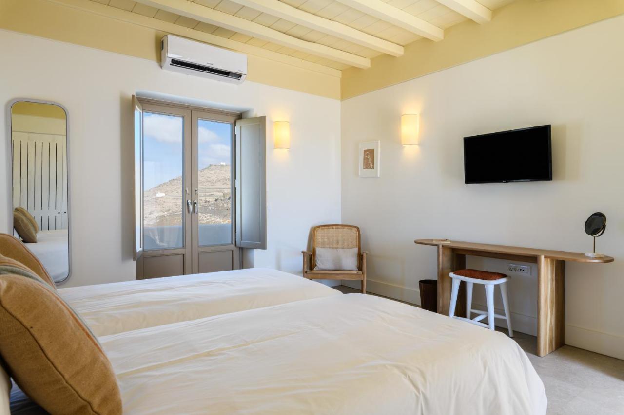 Camarades Mykonos * Ano Mera